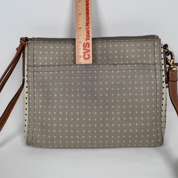 Fossil Emma Crossbody Grey White Hearts Handbag 10‎ x 8 Purse - Picture 4 of 16